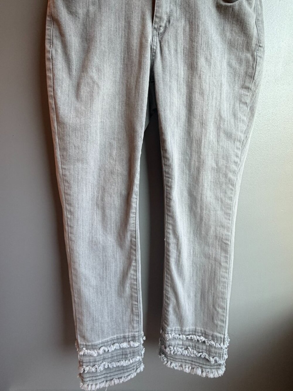 Charlie B Gray Cropped Jeans Triple Frayed Hem Stretch Denim